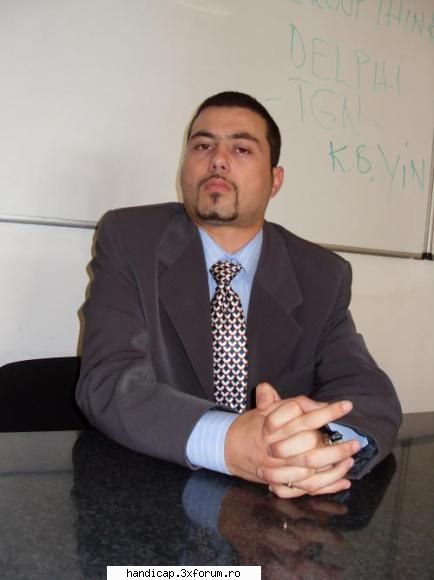 ma numesc cosmin sunt din brasov, am terminat facultatea de psihologie - pedagogie, masterand: