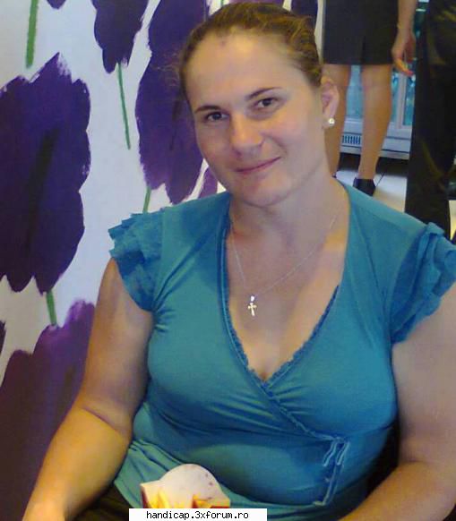 Prietenie Csatorie - Buna numele meu este Adriana, am 27 de ani, sunt - Suflet Aproape