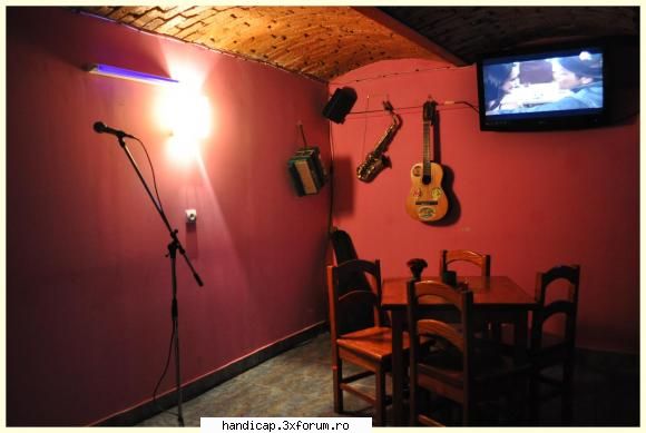 cazare la munte la preturi minuscule - apropo mai are si un bar unde se tine karaoke si - Util